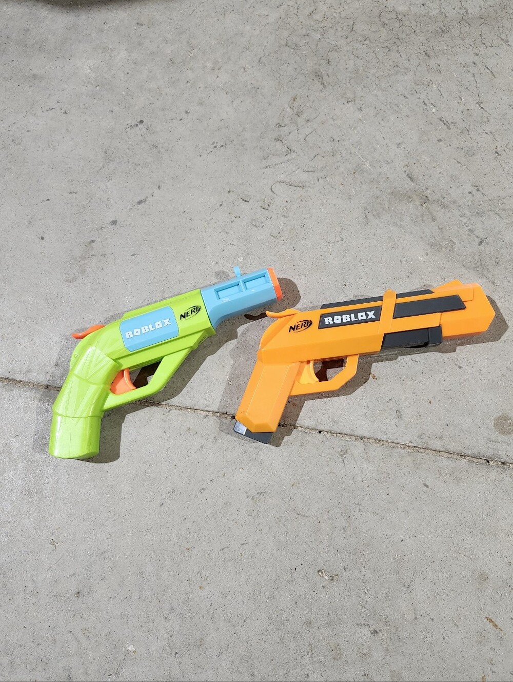 Set Of 2 Roblox Jailbreak Pistols